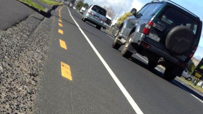 yellow lines