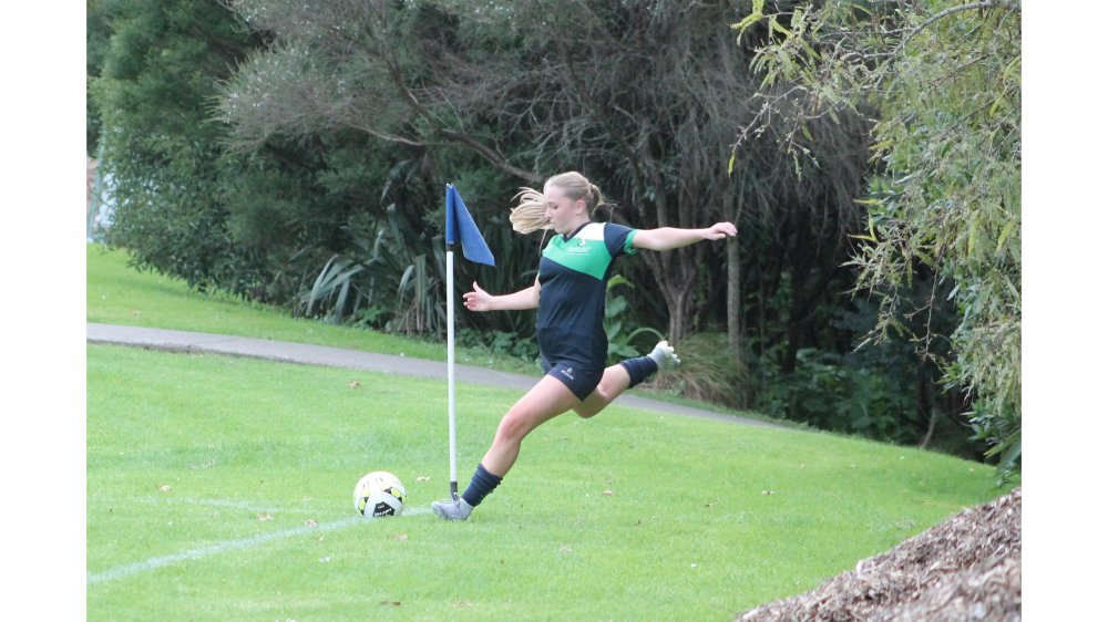 girls footy