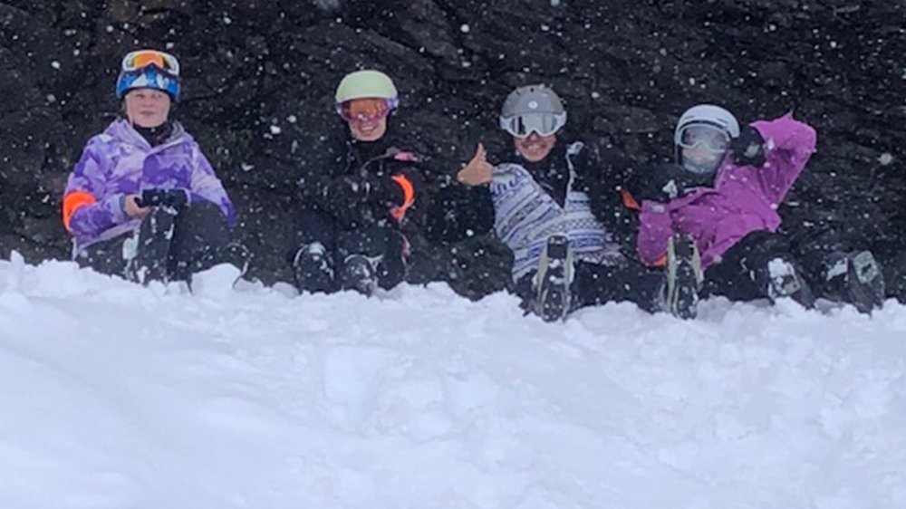 02PEO snow trip