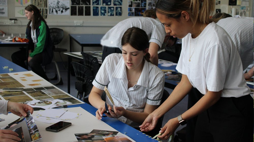 level 2 art day