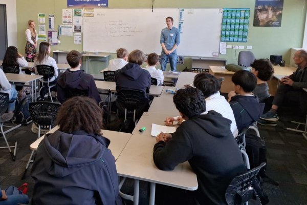 kawhe guest speakers